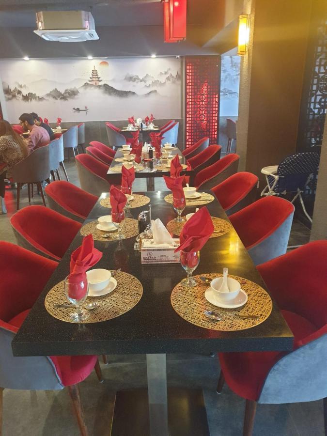 Space Luxury Rental Suites Rawalpindi Eksteriør billede