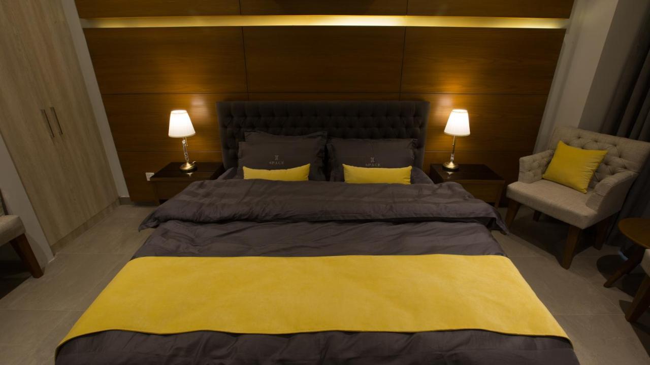 Space Luxury Rental Suites Rawalpindi Eksteriør billede