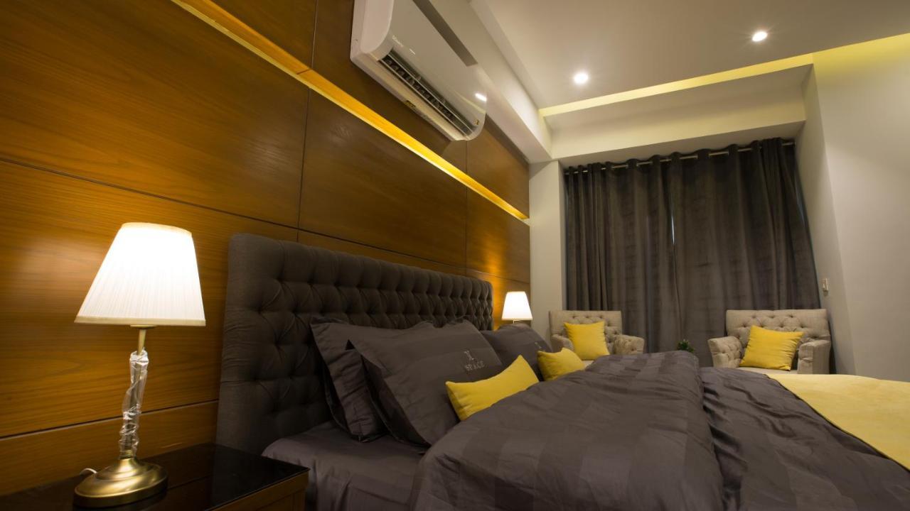 Space Luxury Rental Suites Rawalpindi Eksteriør billede