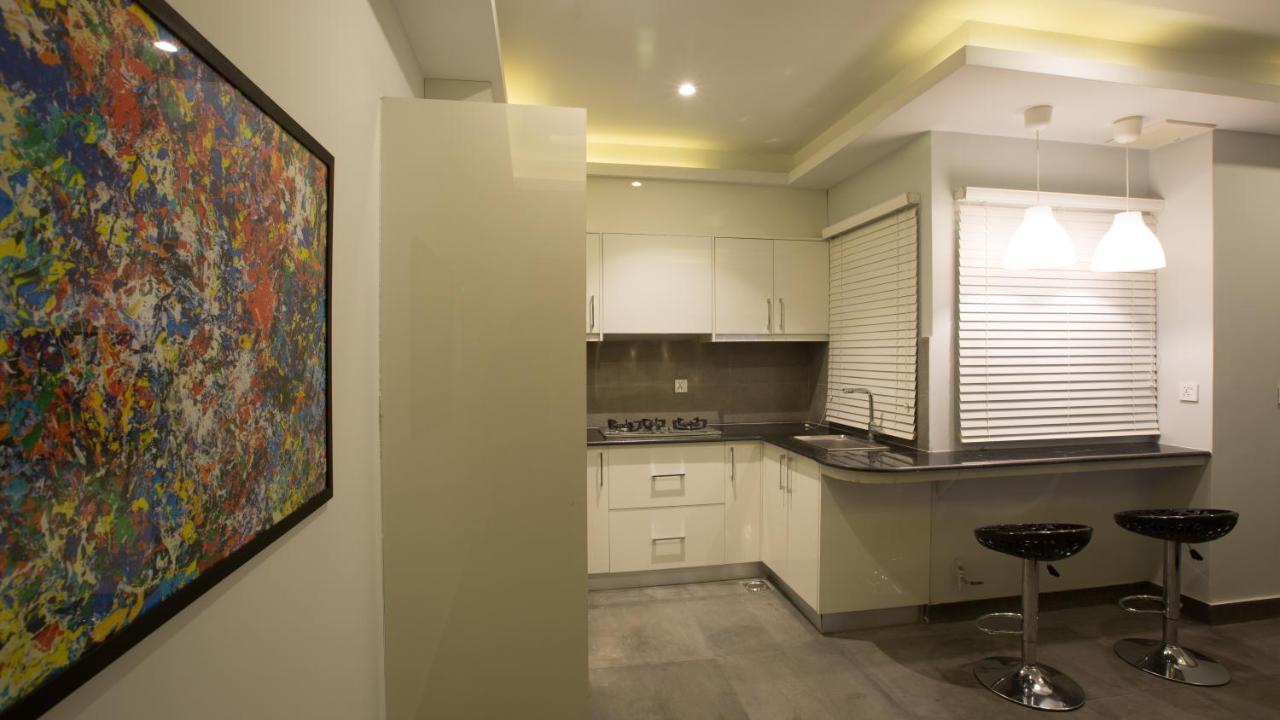 Space Luxury Rental Suites Rawalpindi Eksteriør billede