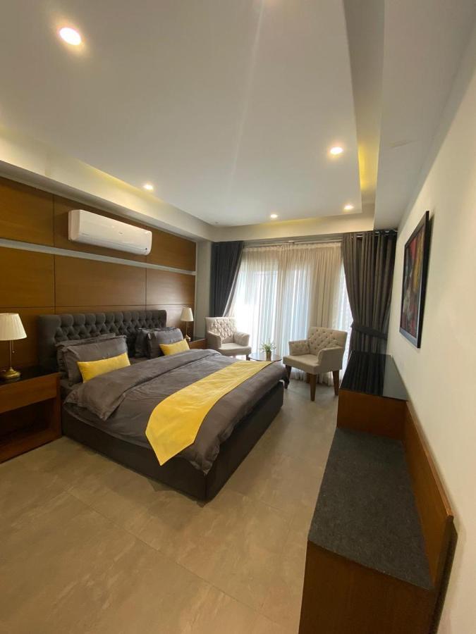 Space Luxury Rental Suites Rawalpindi Eksteriør billede
